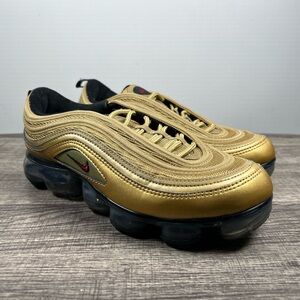 Size 8 - Nike Air Vapormax 97 Metallic Gold Mens Shoes.